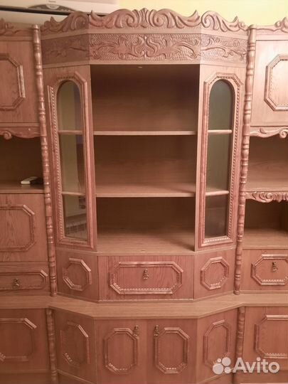 Стенка в гостиную