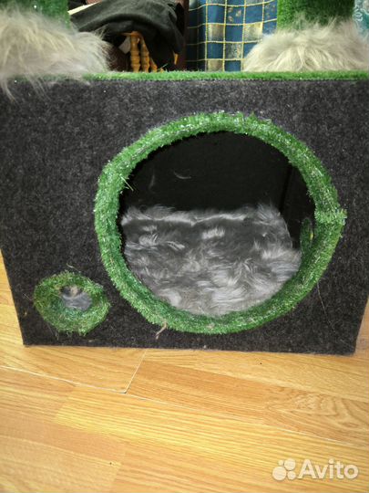 Домик для кота с лежанкой и когтеточкой