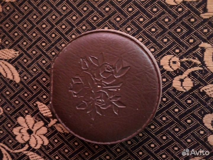 Пудреница СССР