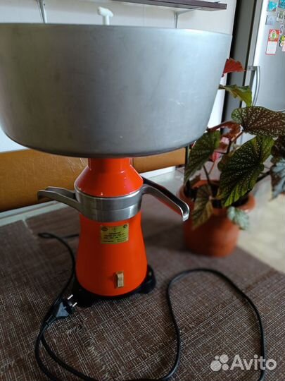 Сепаратор для молока б/у