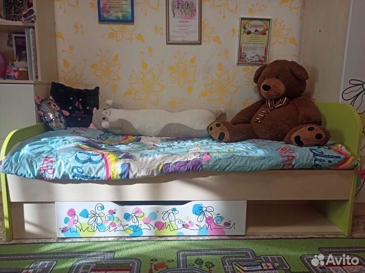 Набор детской мебели