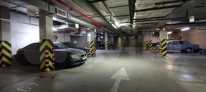 Машиноместо, 15 м²