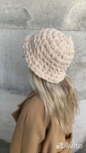 Вязаная панама ручной работы
