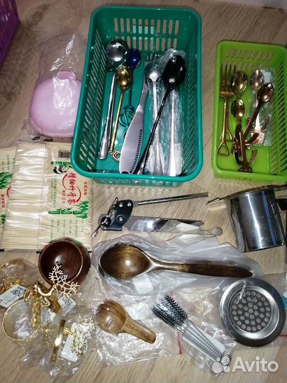 Нож фигурный, ложки, кухонная утварь