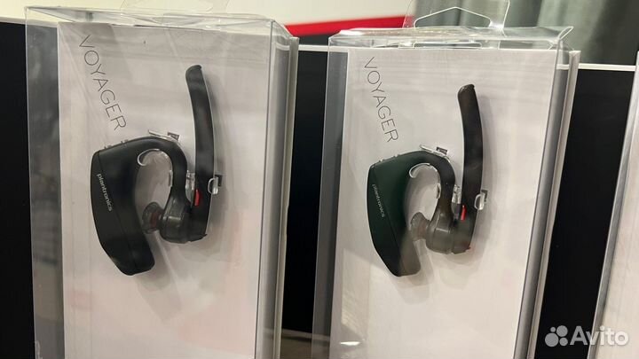 Bluetooth - гарнитура Plantronics Voyager 5200