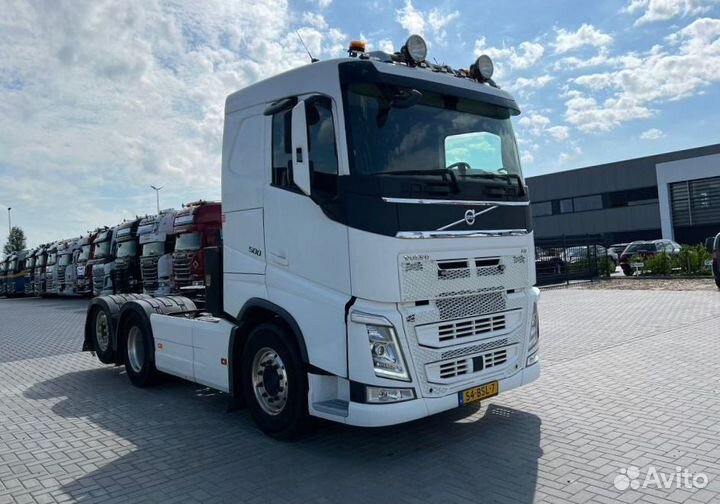 В разборке грузовик Volvo, FH с 2013