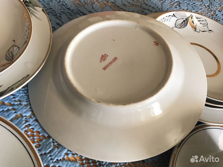 Набор тарелок