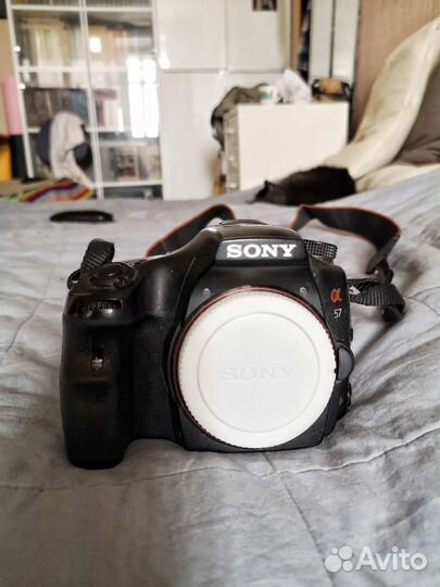 Зеркальный фотоаппарат Sony SLT-A57