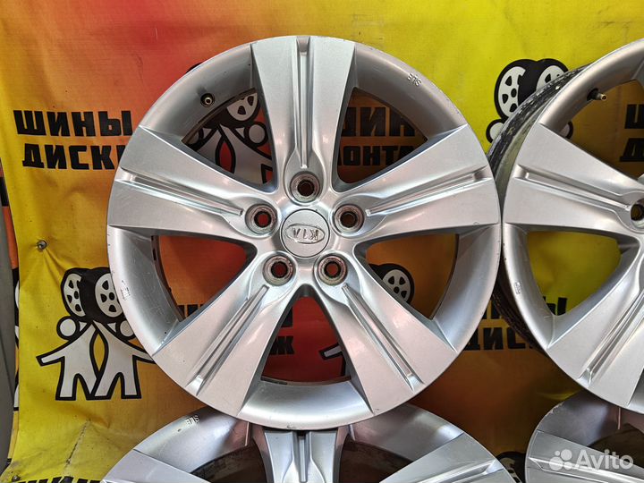 Литые диски R17 5*114.3 dia67.1 et35