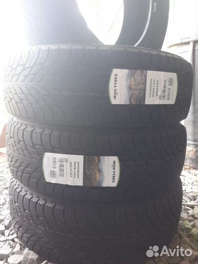 Ikon Tyres Autograph Snow 3 SUV 225/65 R17