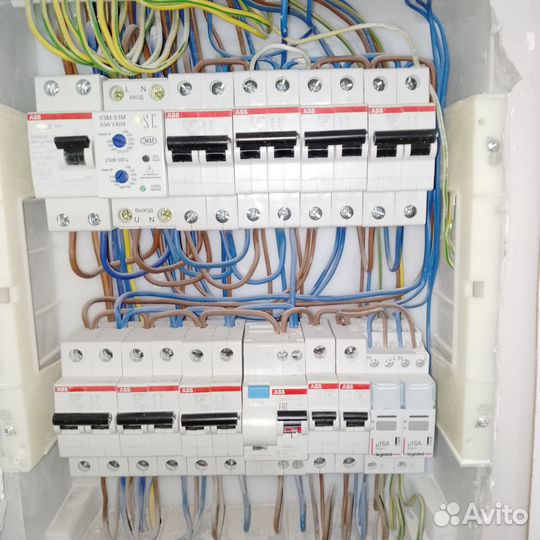 Сборка щита, электрик с опытом