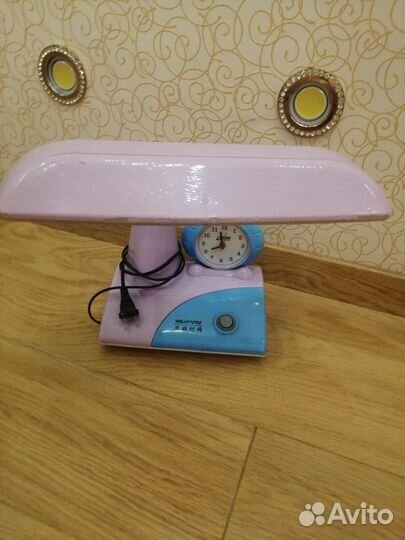 Лампа настольная с часами