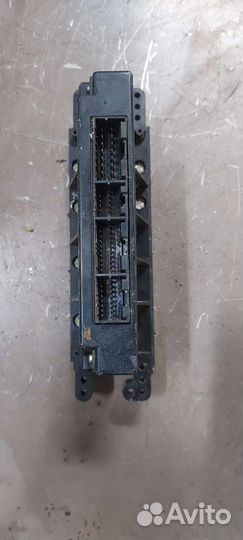 Блок управления климатом на Nissan Serena