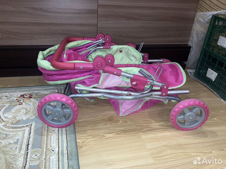 Игрушечная коляска для кукол