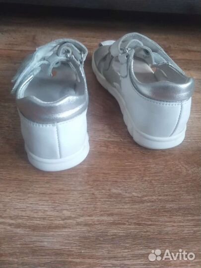 Босоножки для девочки