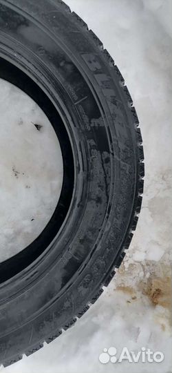 Bridgestone Blizzak MZ-03 215/60 R16