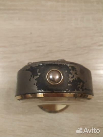 Часы будильник