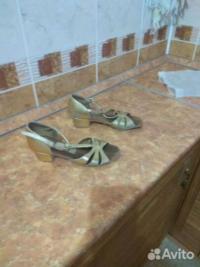 Туфли для бальных танцев