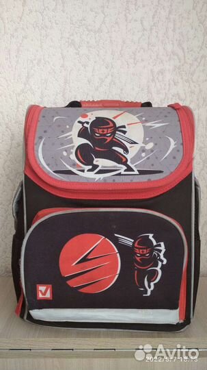 Школьный рюкзак