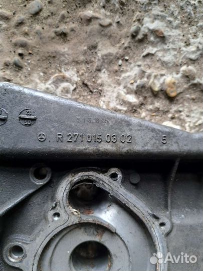 Передняя крышка двигателя на Mercedes W203