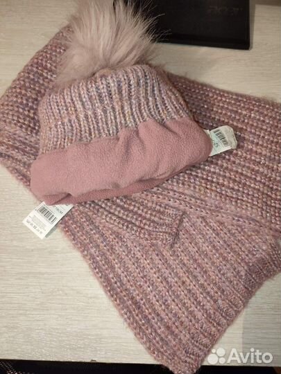 Шапки для девочки размер 50-54 разные