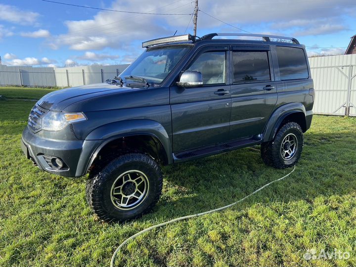 УАЗ Patriot 2.7 МТ, 2017, 82 000 км