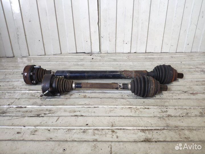 Полуось привод шрус передний правый Audi A3 8P