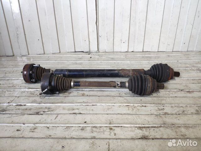Полуось привод шрус передний правый Audi A3 8P