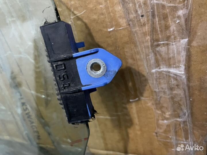 Стекло переднее правое lexus is250 2014