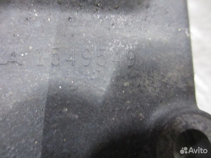 Крышка картера кпп Scania 1549549