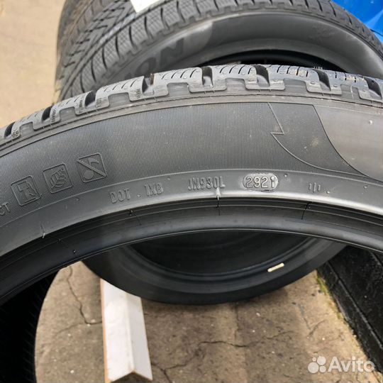 Pirelli Scorpion Winter 285/40 R22 и 325/35 R22 110V