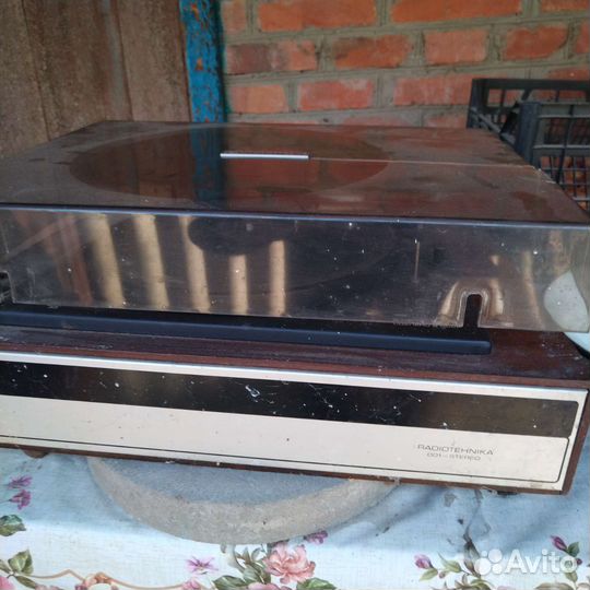 Проигрыватель винила