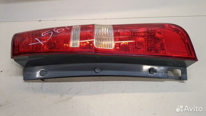 Фонарь (задний) правый Hyundai H-1 Starex