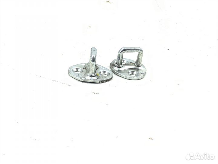 Ответная часть замка двери Mitsubishi