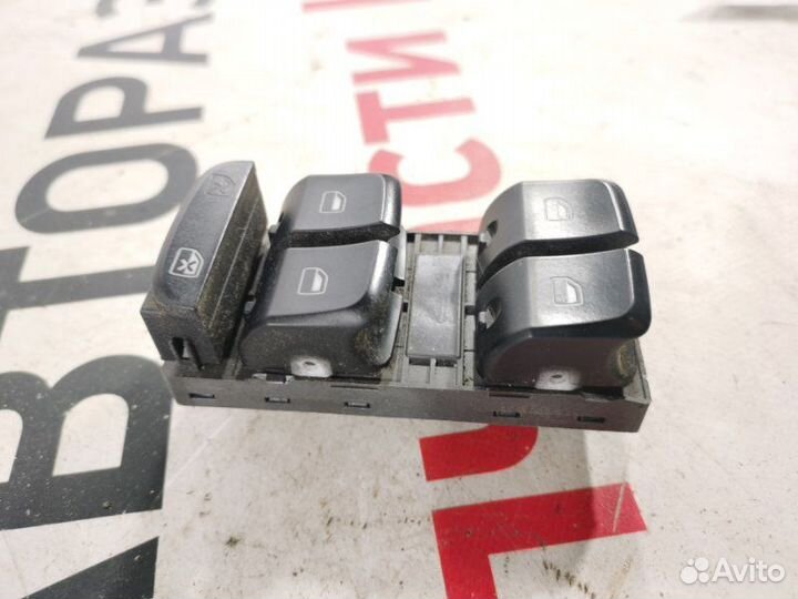 Блок управления стеклоподъемниками передний левый