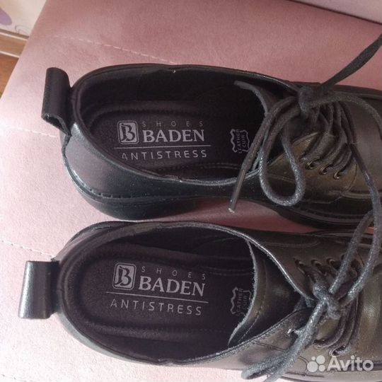 Ботинки женские Baden