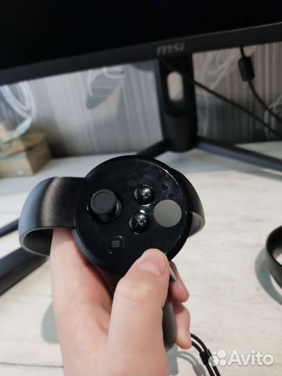 Контроллеры Oculus touch