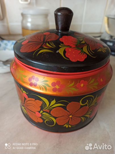 Емкости хохлома с крышками