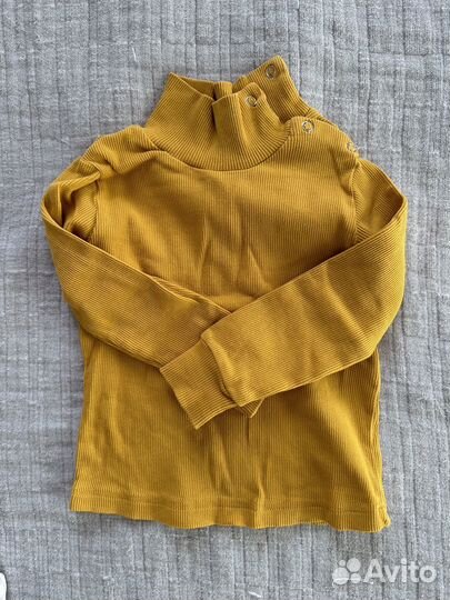 Пакет с детскими вещами