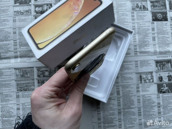 iPhone Xr, 64 ГБ