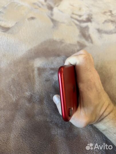 Продам iPhone XR