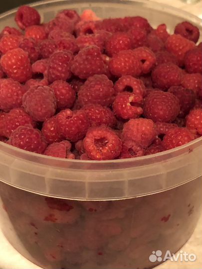 Малина ягоды свежая