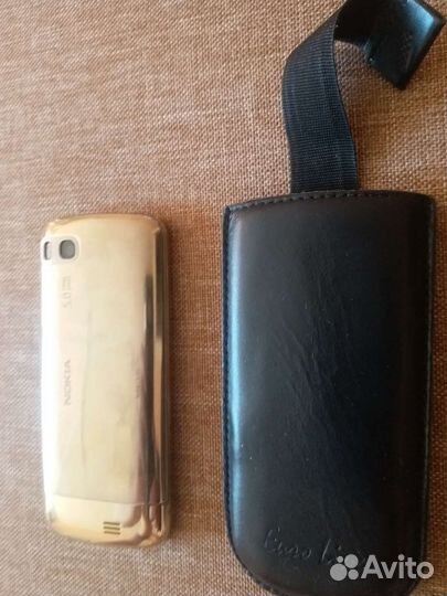Nokia C3-01 Gold Edition