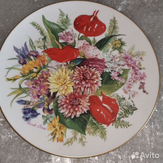 Тарелка настенная.Цветы.Урсула Банд.Hutschenreuthe