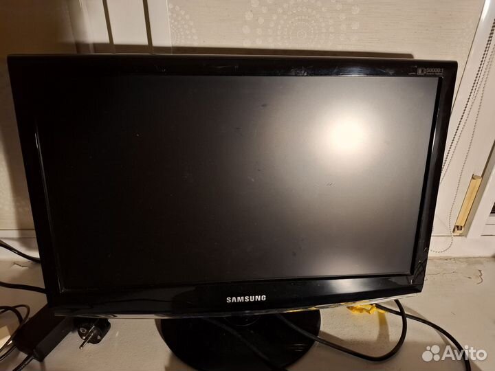 Телевизор SMART tv 43 бу