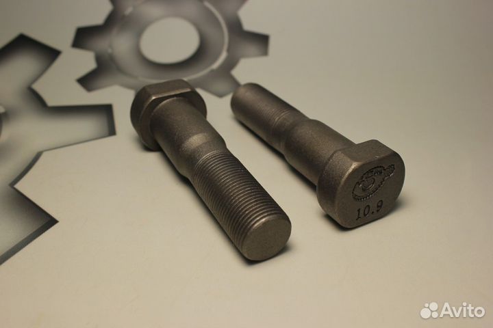 Болт ступицы короны, М20х1,5