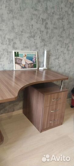 Компьютерный стол