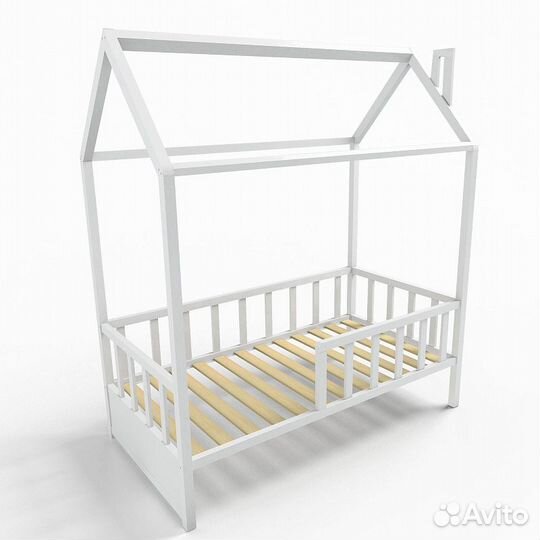 Кровать домик из бука