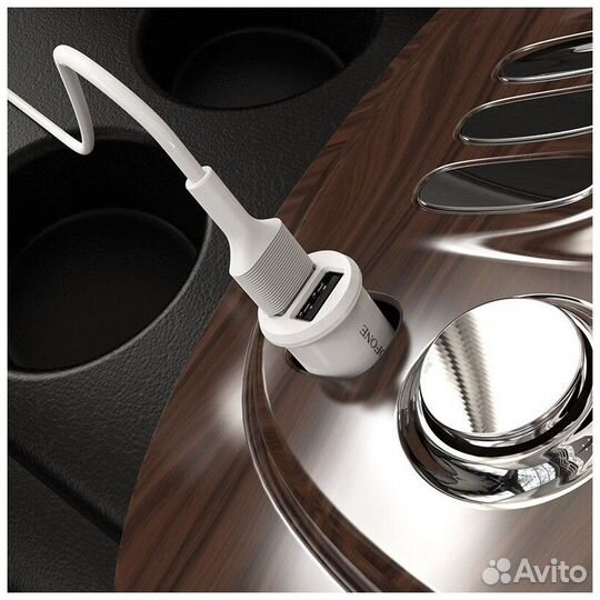 Адаптер в авто Borofone BZ8 2.4A