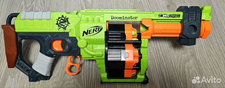 Пистолет Nerf